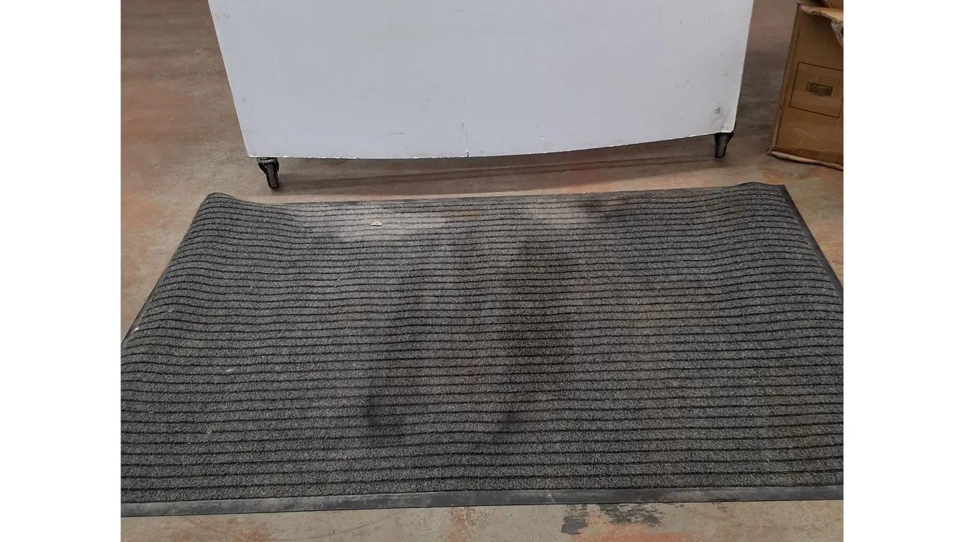 Floor Mat (59x36") - As Is