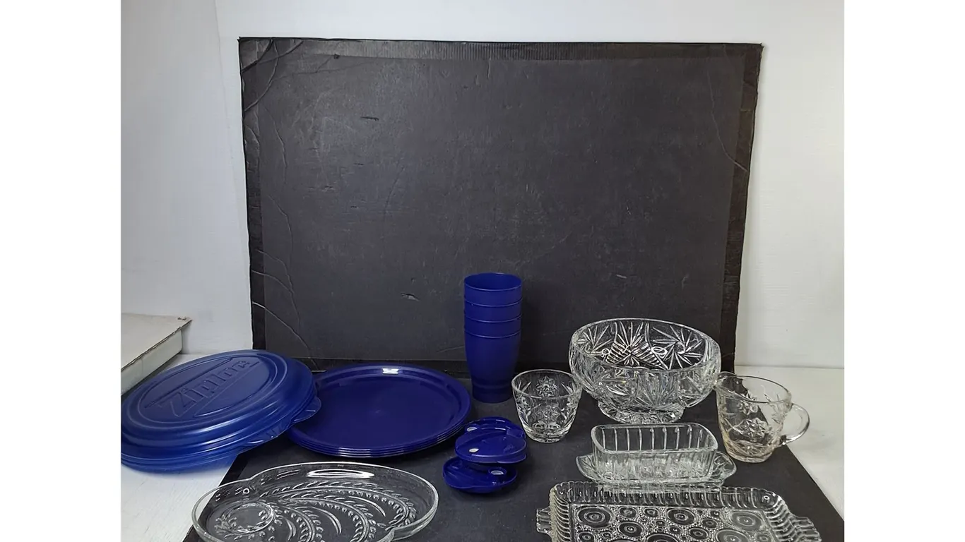 Ziploc Plastic Dishes With Lids, Various Glassware