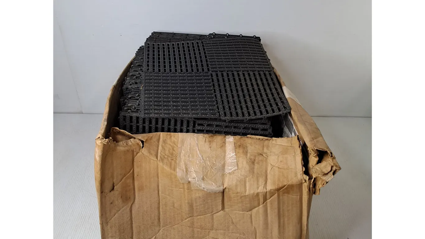 Box Of Interlocking Drainage Floor Tiles (cannot ship)