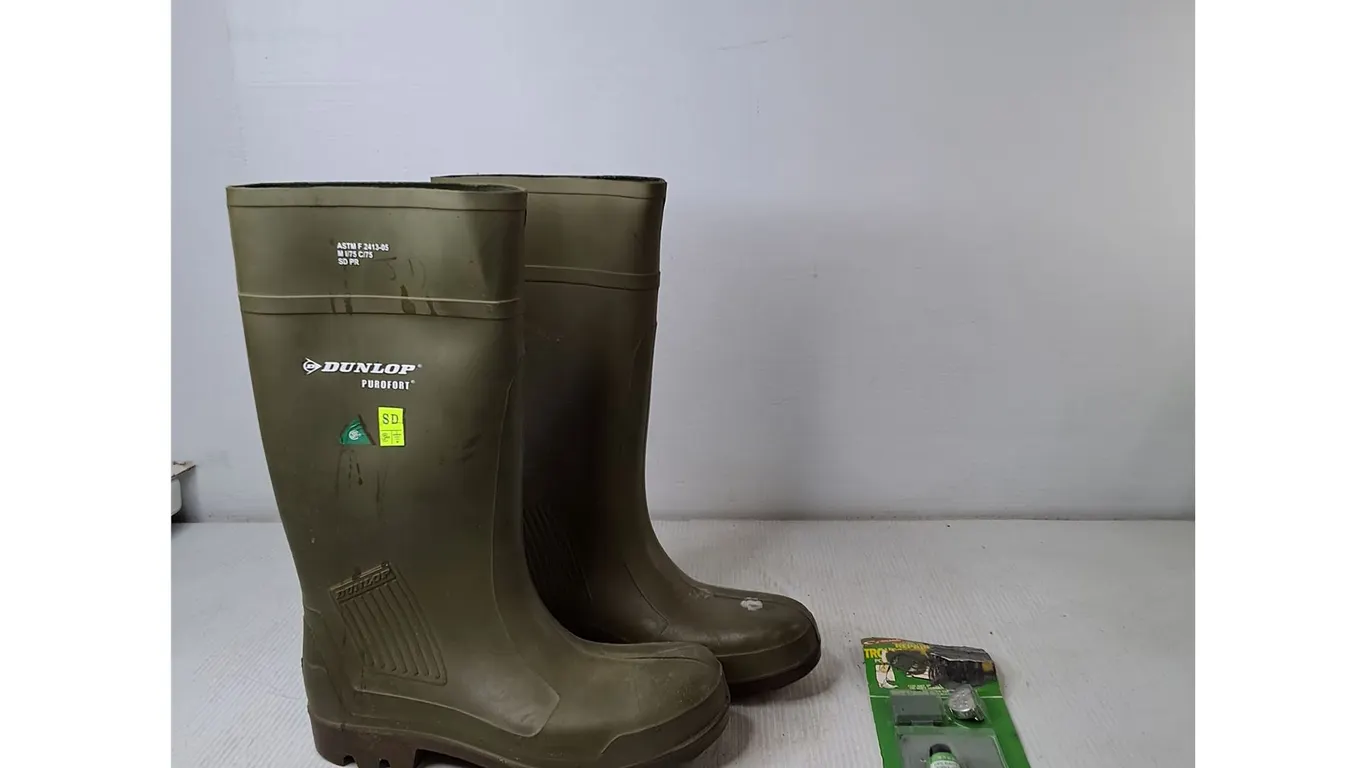 Dunlop Purofort Rubber Boots CSA Approved 11.5"