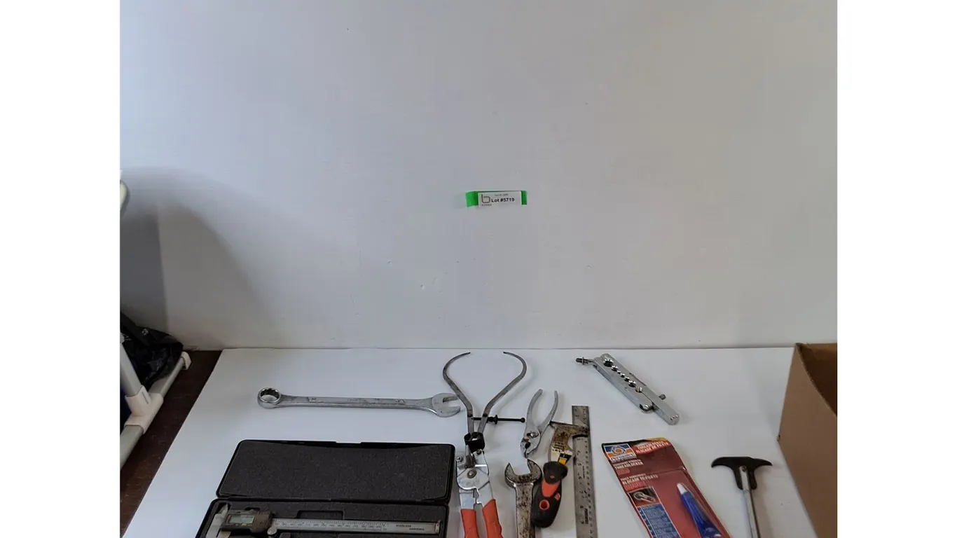 Digital Vernier Caliper As-Is, Dead Blow Hammer, Caliper, Wrenches, Screwdrivers, Misc