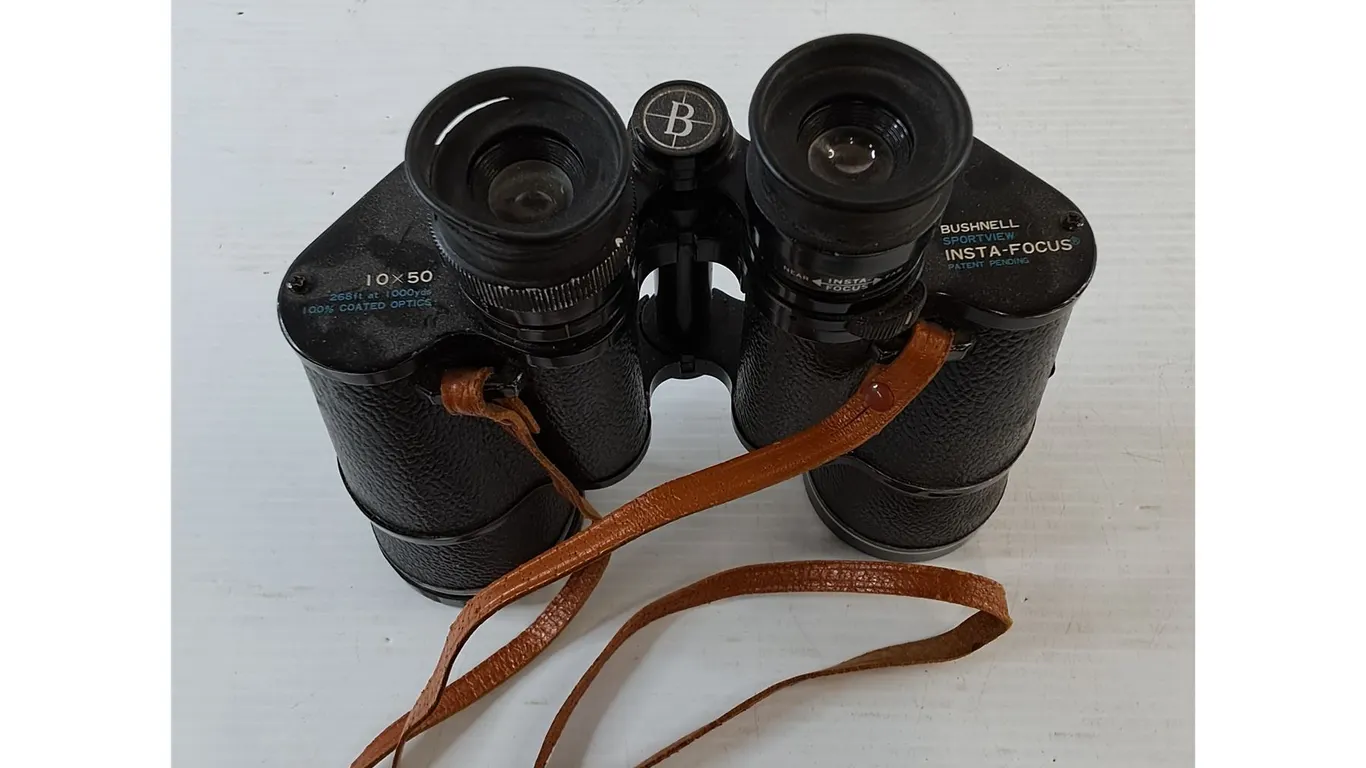 Bushnell Sportsview Insta-Focus Binoculars