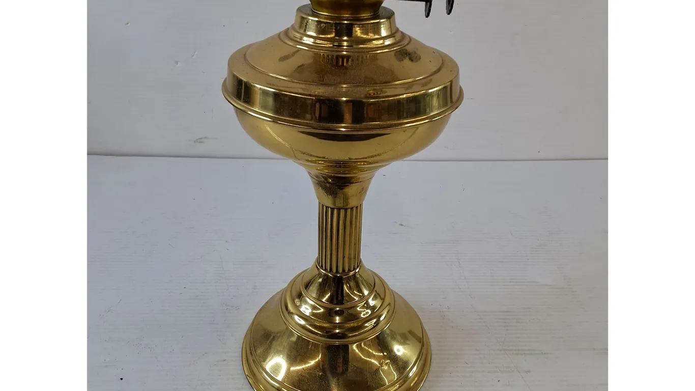 Kerosene Lamp No Chimney Flute As-Is