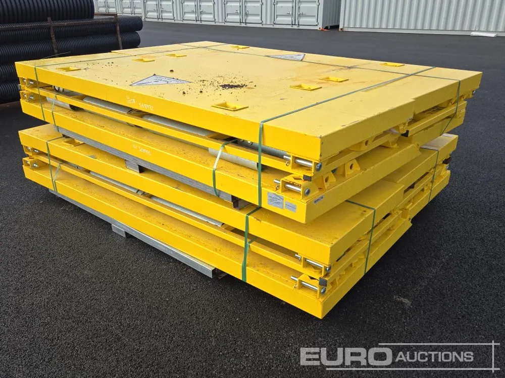 Unused Trench Boxes (2 of)