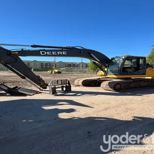 2014 John Deere 210G LC 