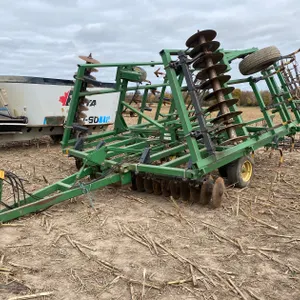 John Deere 724 Soil Mulch Finisher