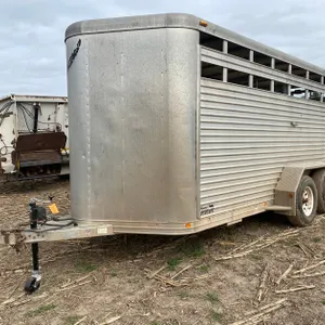 2005 Featherlite 16' Aluminum Cattle Trailer (Has WI Title)