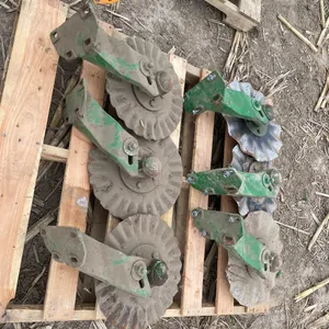 (6) John Deere No-Till Coulters