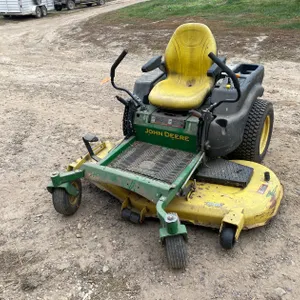 John Deere Z465 Zero Turn Lawn Mower