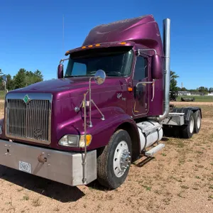 2000 International Eagle Day Cab Semi (Has WI Title)