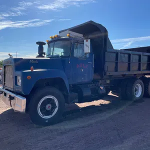1977 Mack Tandem Dump Truck (Has WI Title)