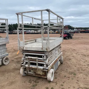 SkyJack SJIII 4626 Electric Scissor Lift