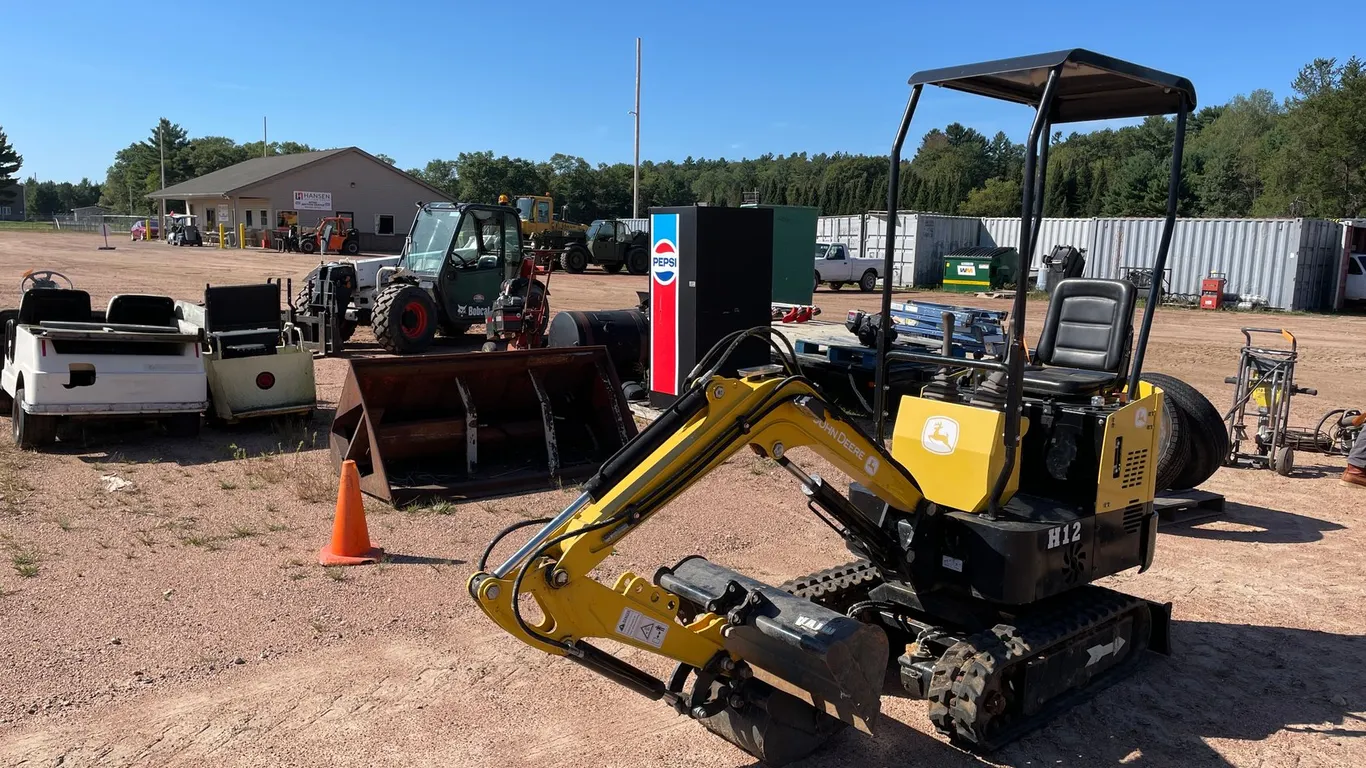 AGT Mini Excavator
