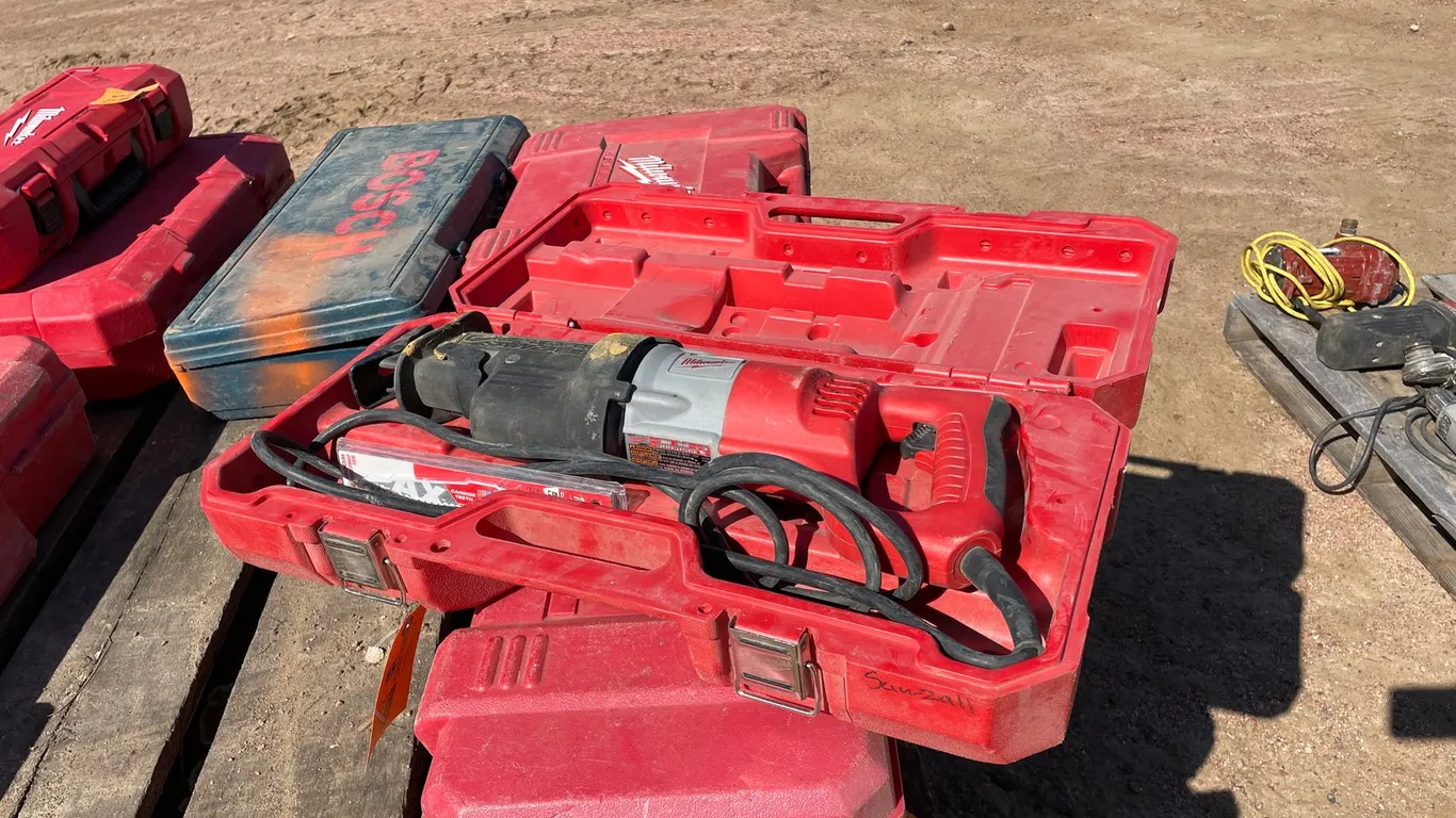 Milwaukee Orbital Super Sawzall