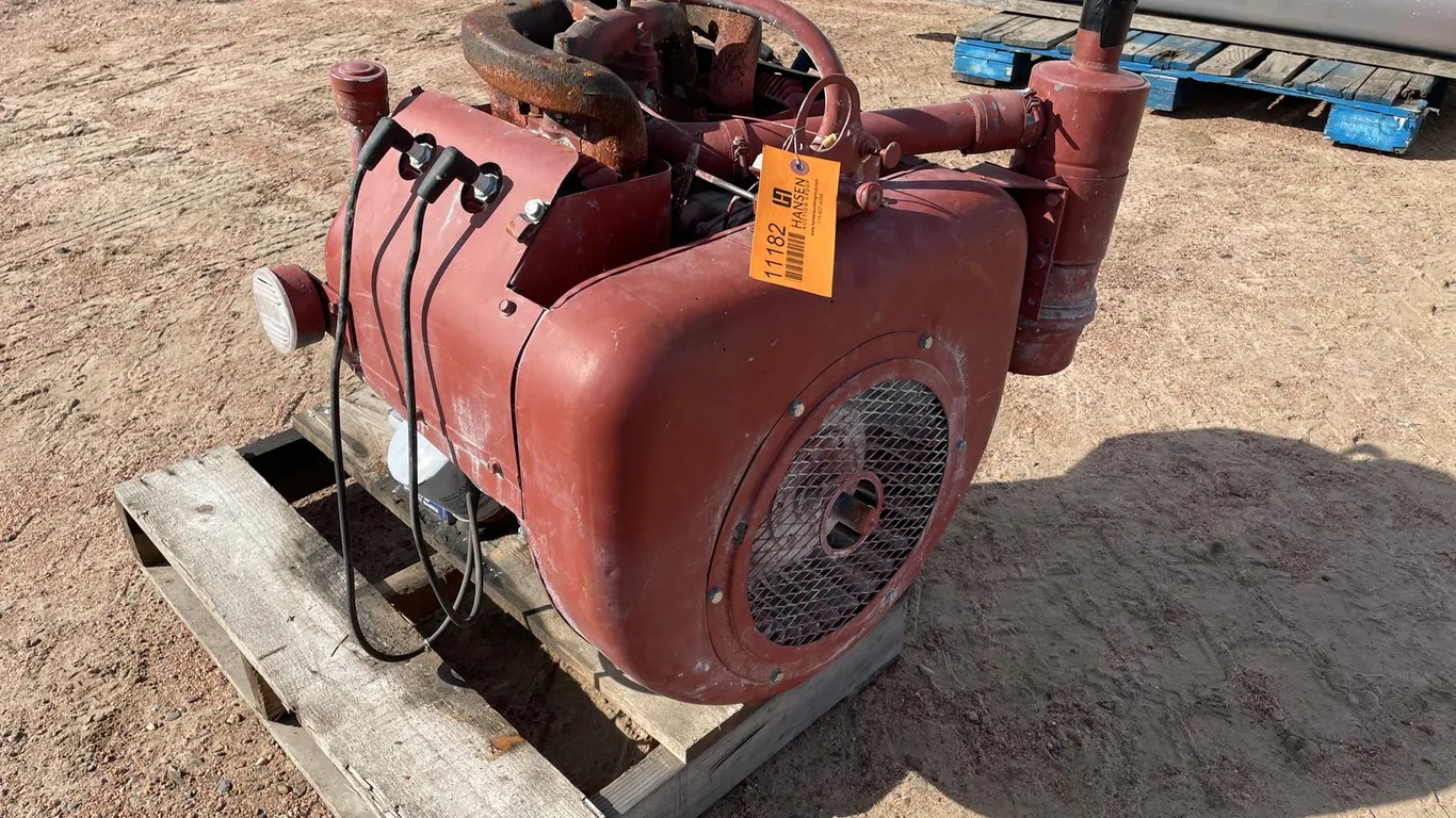 Wisconsin 4-Cylinder Engine