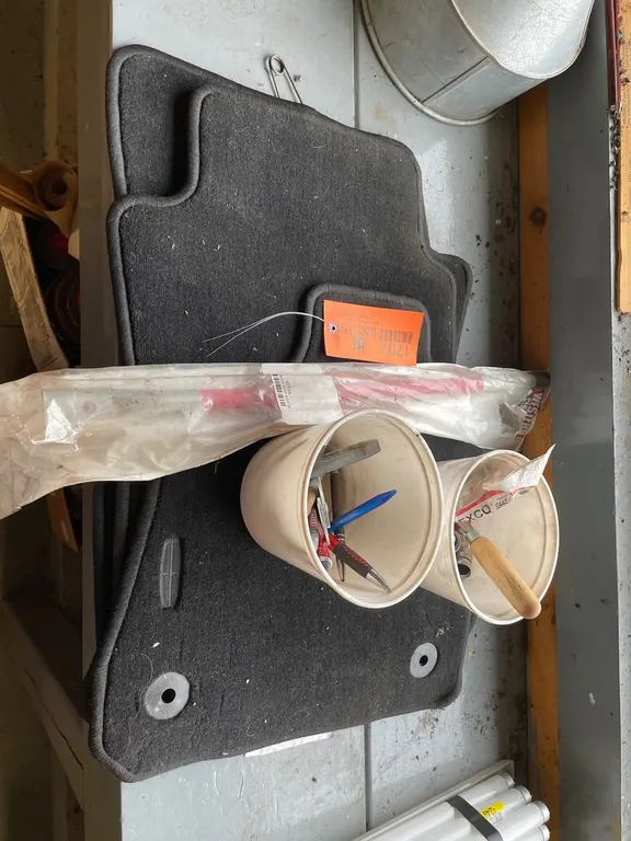 Vehicle Floor Mats, 24" Blade Guide Assembly, Hand Tools, and Hardware