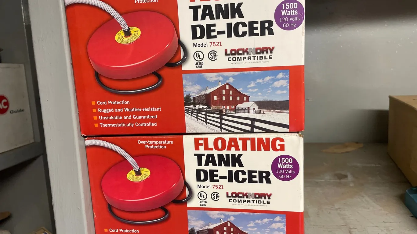 (2) Floating Tank De-Icers Model 7521