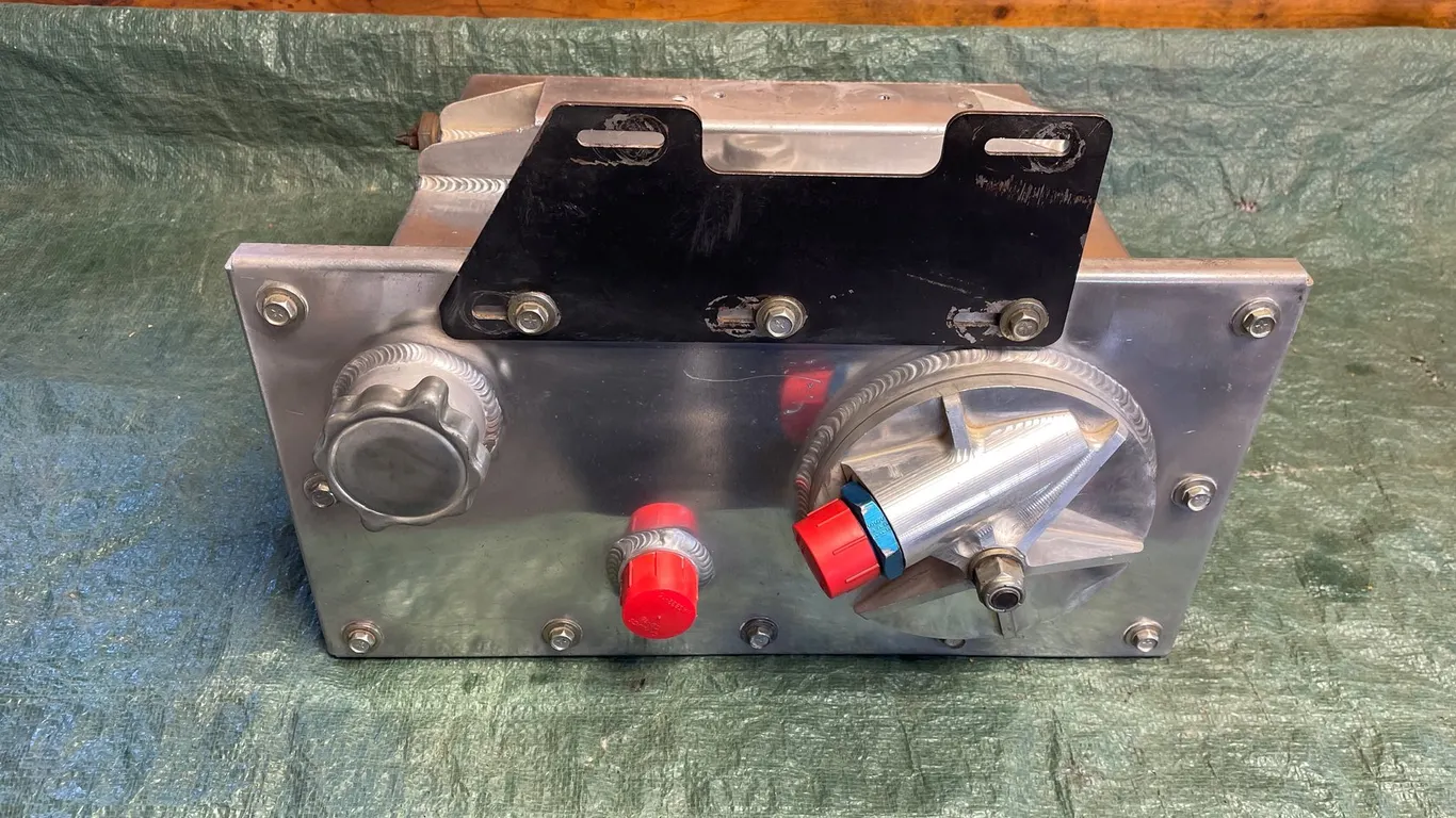 (1) Fabricated Aluminum Fluid Reservoir Tank with Mounting Bracket