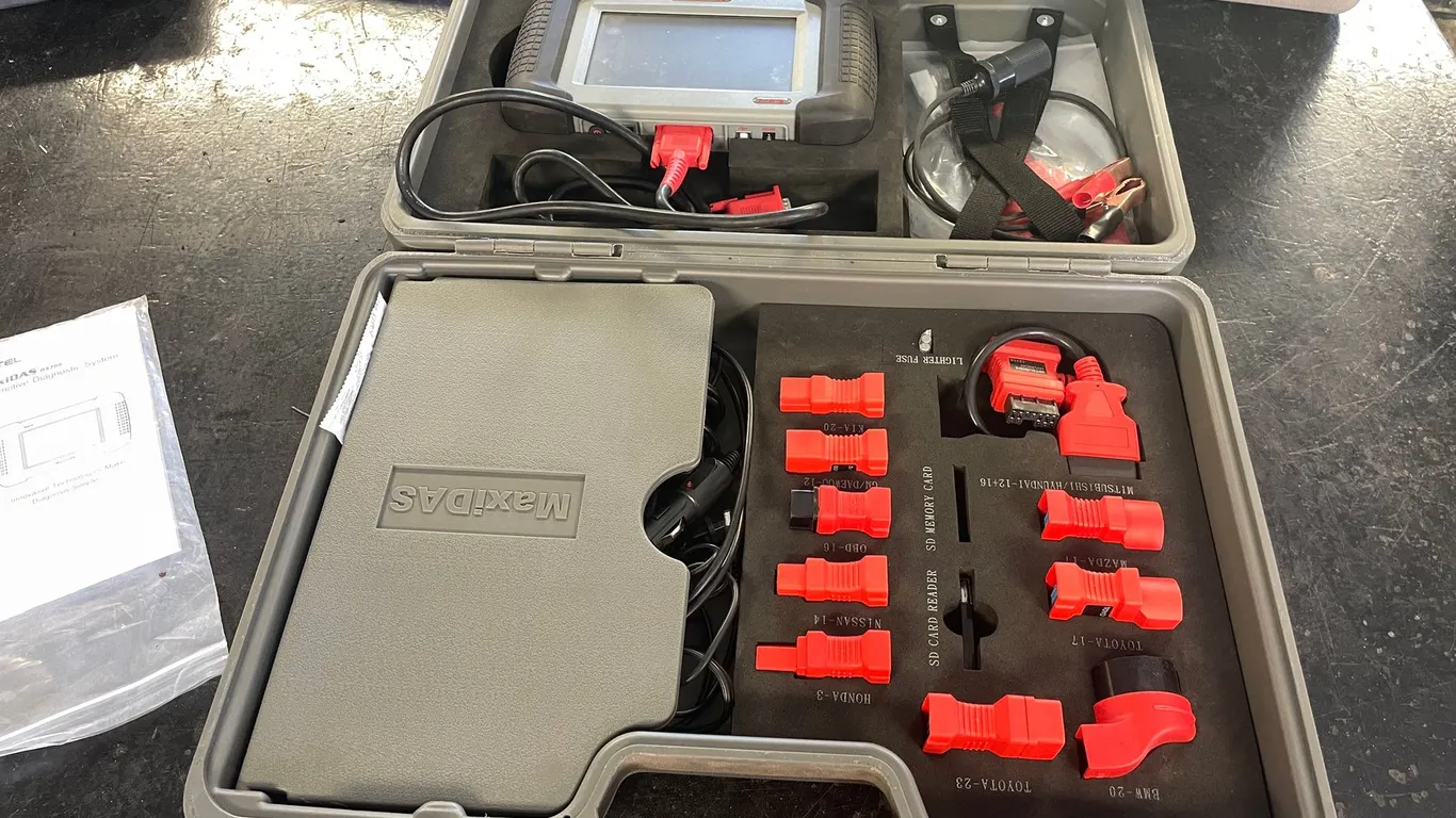Autel Automotive Diagnostic and Analysis Tool