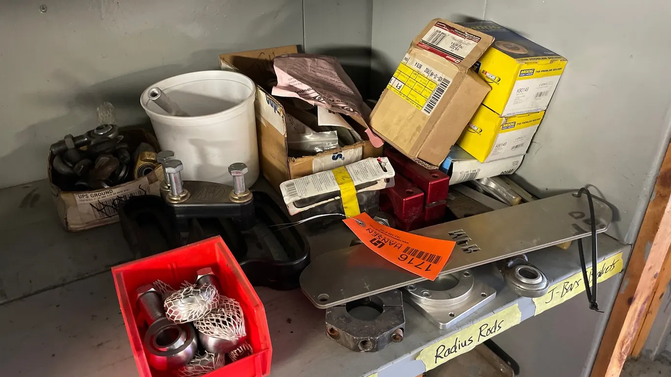 Rod Ends, Ball Joints, Pulley, Mounting Brackets, and Hardware
