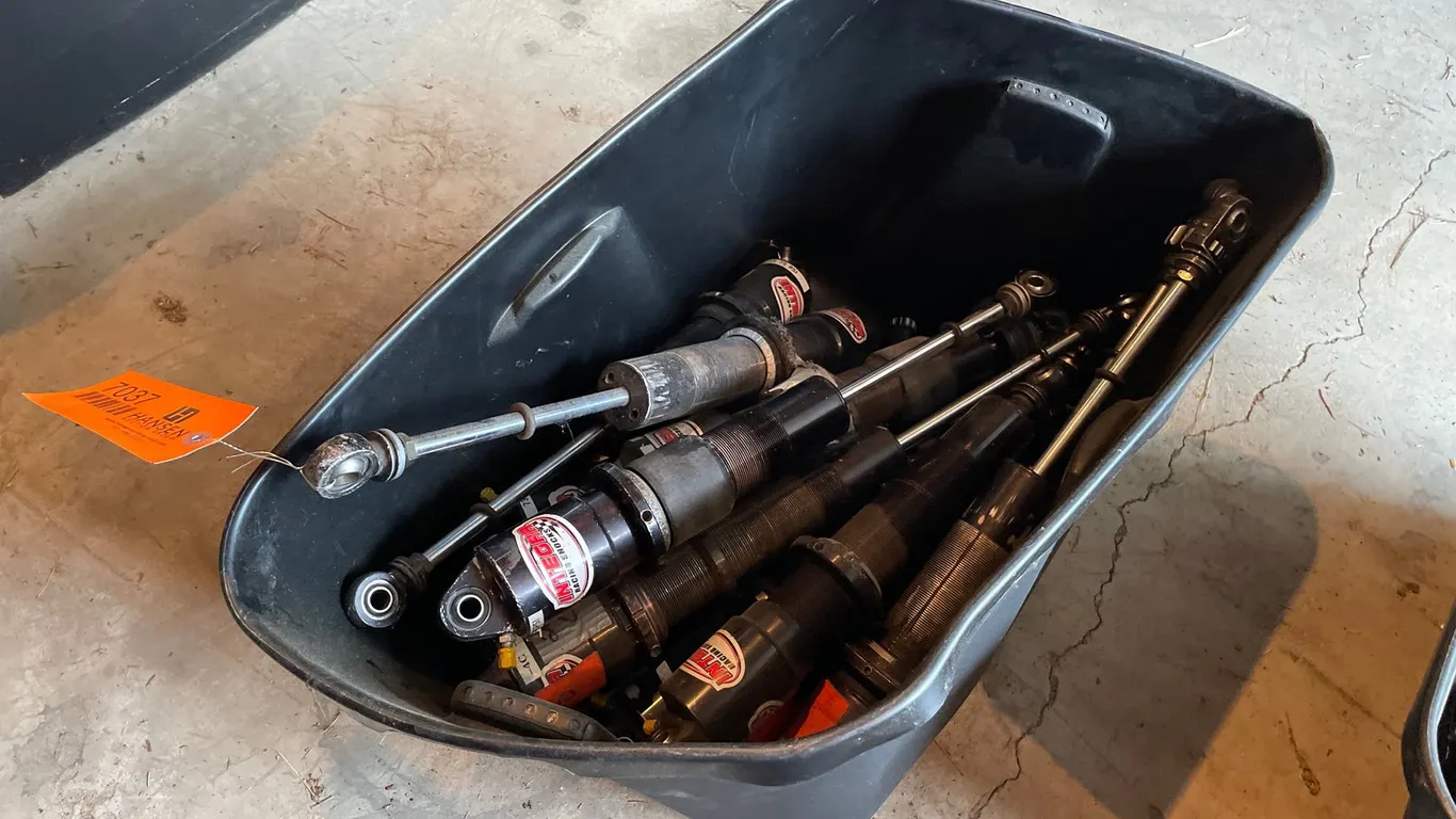 Integra Racing Shock Absorbers in Plastic Tub