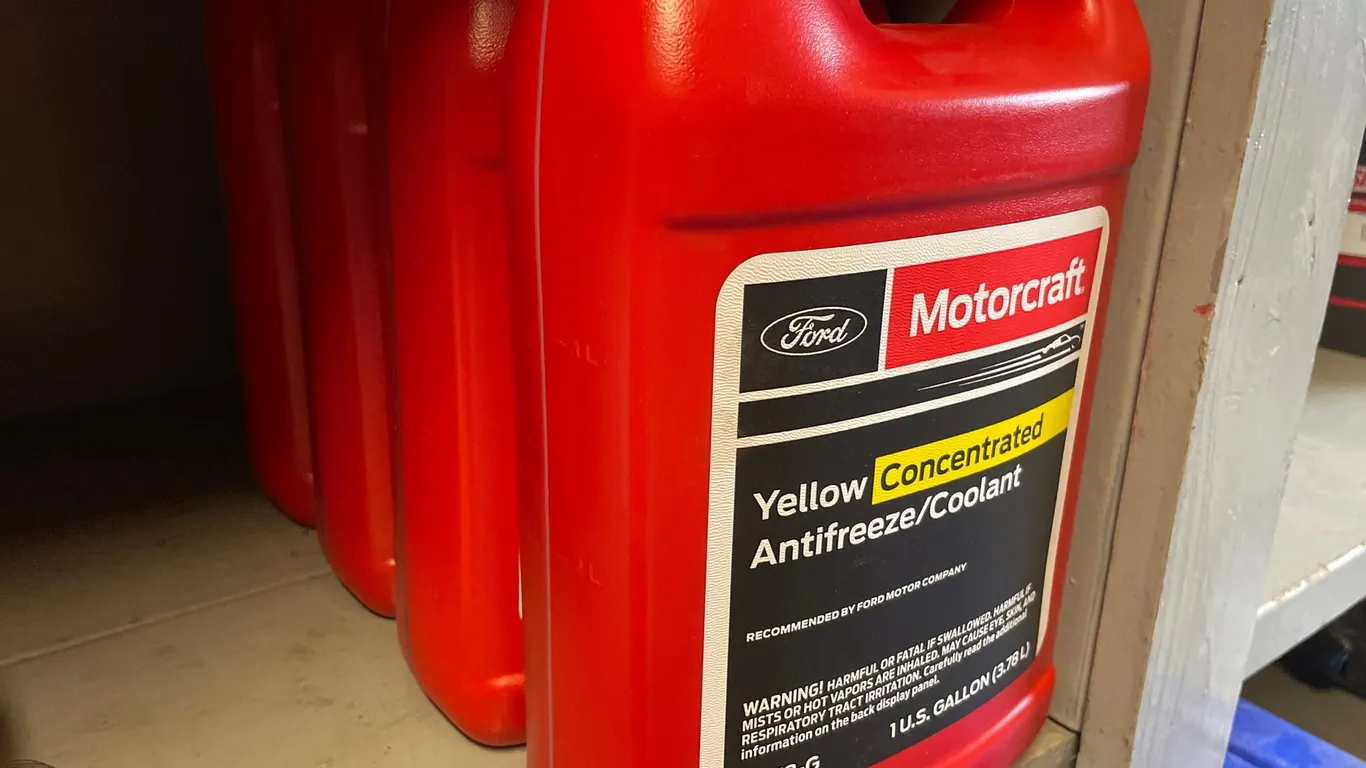 (4) Motorcraft Yellow Concentrated Antifreeze and Coolant Jugs
