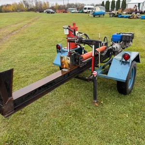 Log Splitter with 420CC Power Fist Engine (runs).  (GST 5% charged)