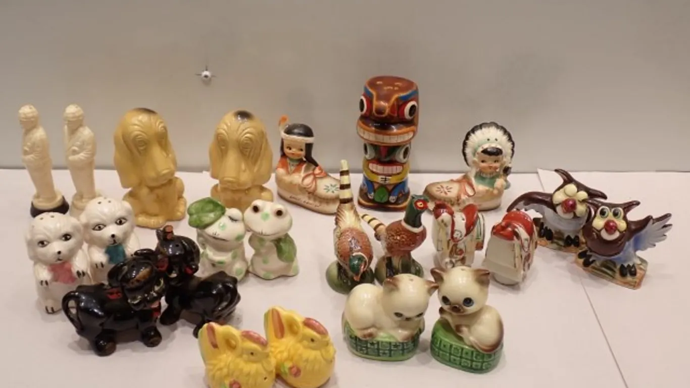 S&P Shakers Collection