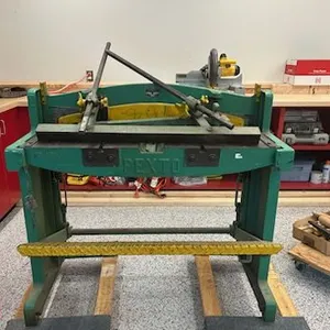 Broadhead Garret J-Line Lathe with Jones Safety Shield