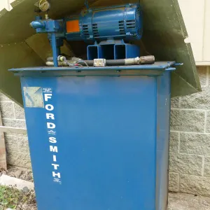 (#13) Ford Smith Hydraulic Reservoir