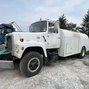 1985 Ford L8000 Tank Truck