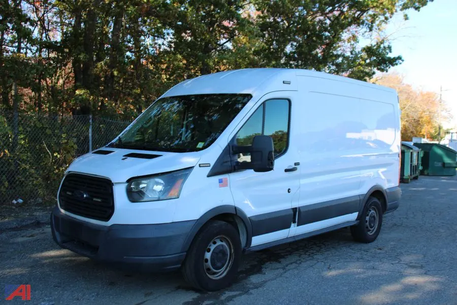 2017 Ford Transit Full-Size Van