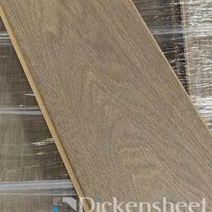 290.16 SQ FT. OF MOHAWK LAMINATE PLANK FLOORING- COLOR OAK 0995