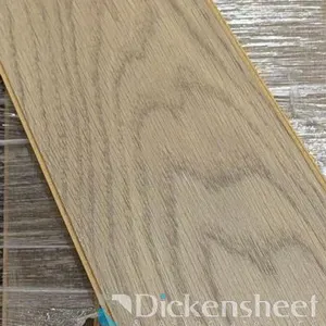 265.98 SQ FT. OF MOHAWK LAMINATE PLANK FLOORING- COLOR OAK 0995