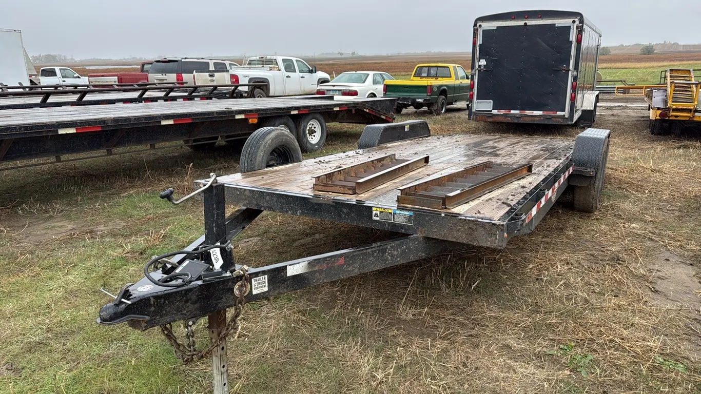 4230 - H & H Car Trailer