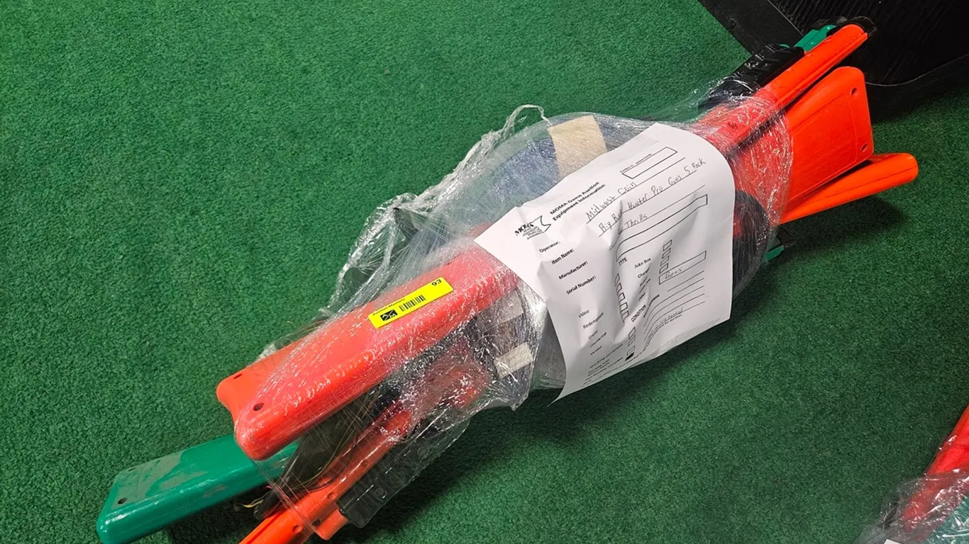 5 Raw Thrills Big Buck Hunter Pro Guns