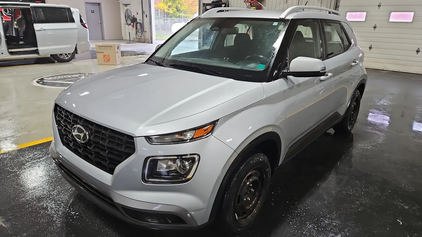 2023 Hyundai VENUE SEL
