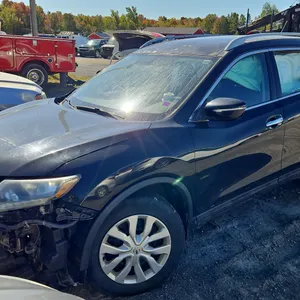 2015  Nissan  Rogue  S 4dr Crossover