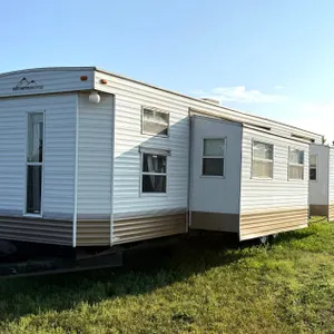 2005 Breckenridge 38' Travel Trailer