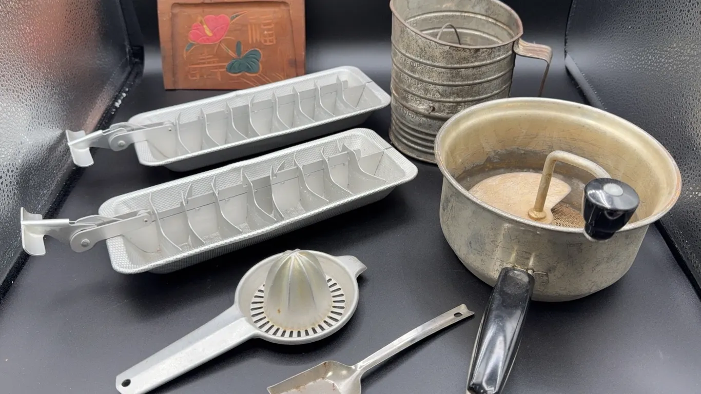 Vintage Kitchen Items