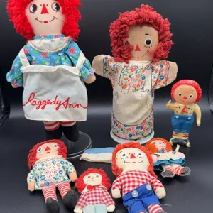 Miscellaneous Lot of Raggedy Ann & Andy Dolls, Some Knickerbockers