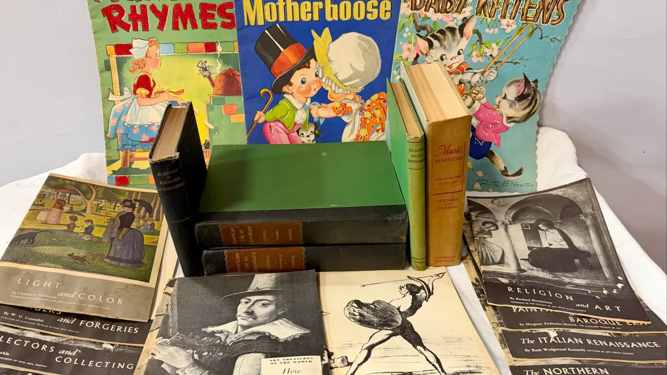 Vintage Books & Booklets on Art, Music & More