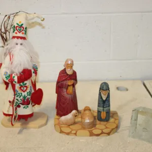 Santa & Nativity Figurines