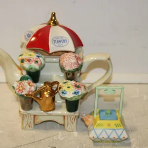 Flower Shop & Pastel Teapots