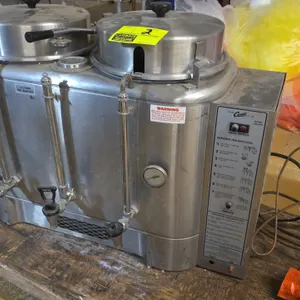 Curtis model:RU-300 twin-station coffee urn brewer, electric 110-volt,bottled gas