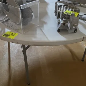 Round poly folding table 60",no contents