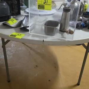 Round poly folding table 60",no contents