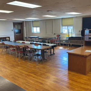 Room(35) (38) Chairs (17) Tables