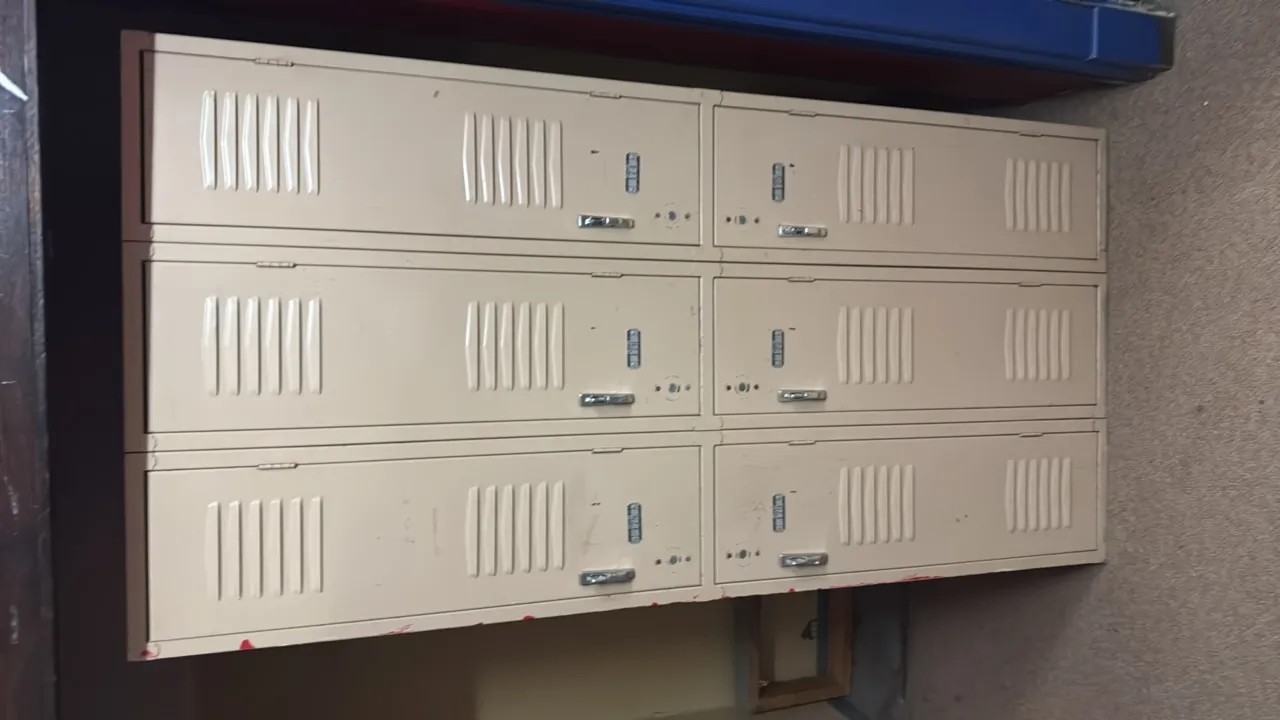 174-179 Metal Lockers