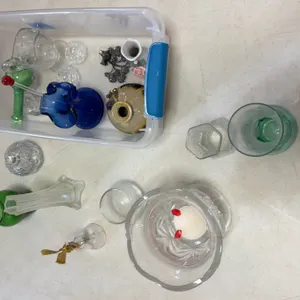 Miscellaneous glassware and decor